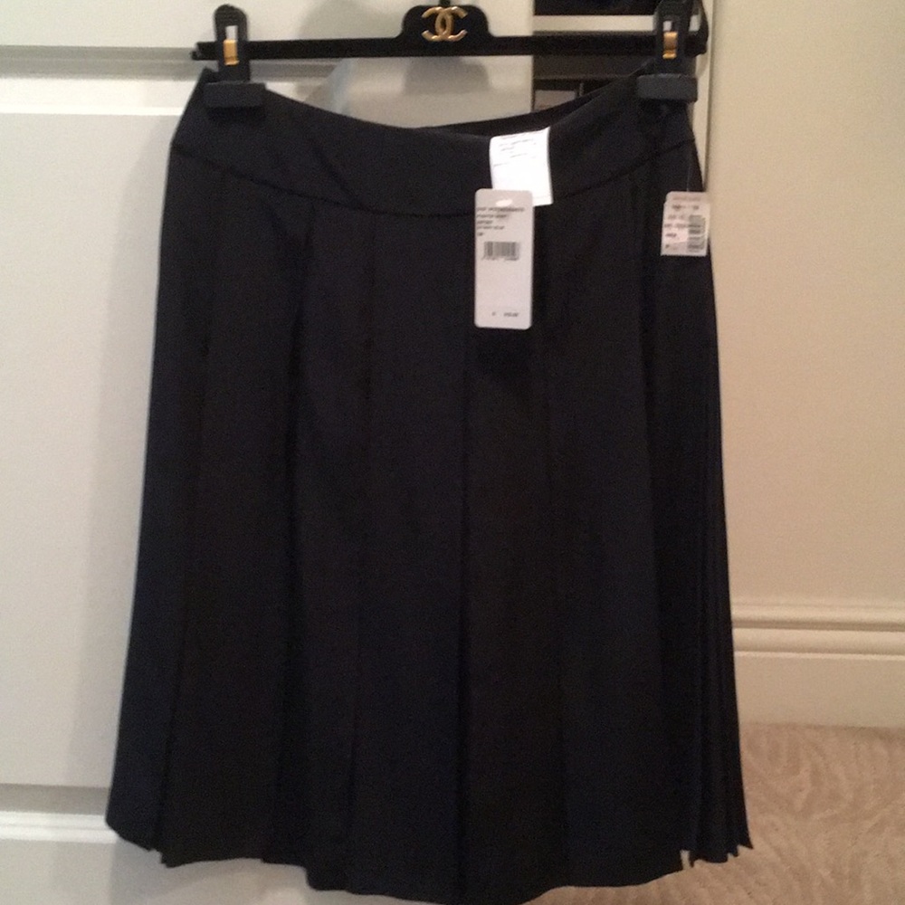 Chanel silk pleated skirt